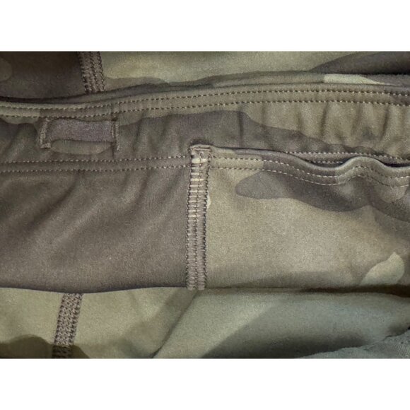 Athleta Camo Contender 7/8 Tight Leggings Medium Green Camo - Picture 7 of 9